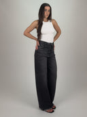 JEANS WIDE LEG CUELLO INVERSO