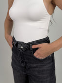 JEANS WIDE LEG CUELLO INVERSO