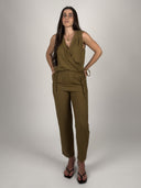 SET TOP CRUZADO Y PANTALÓN FLUIDO - OLIVA